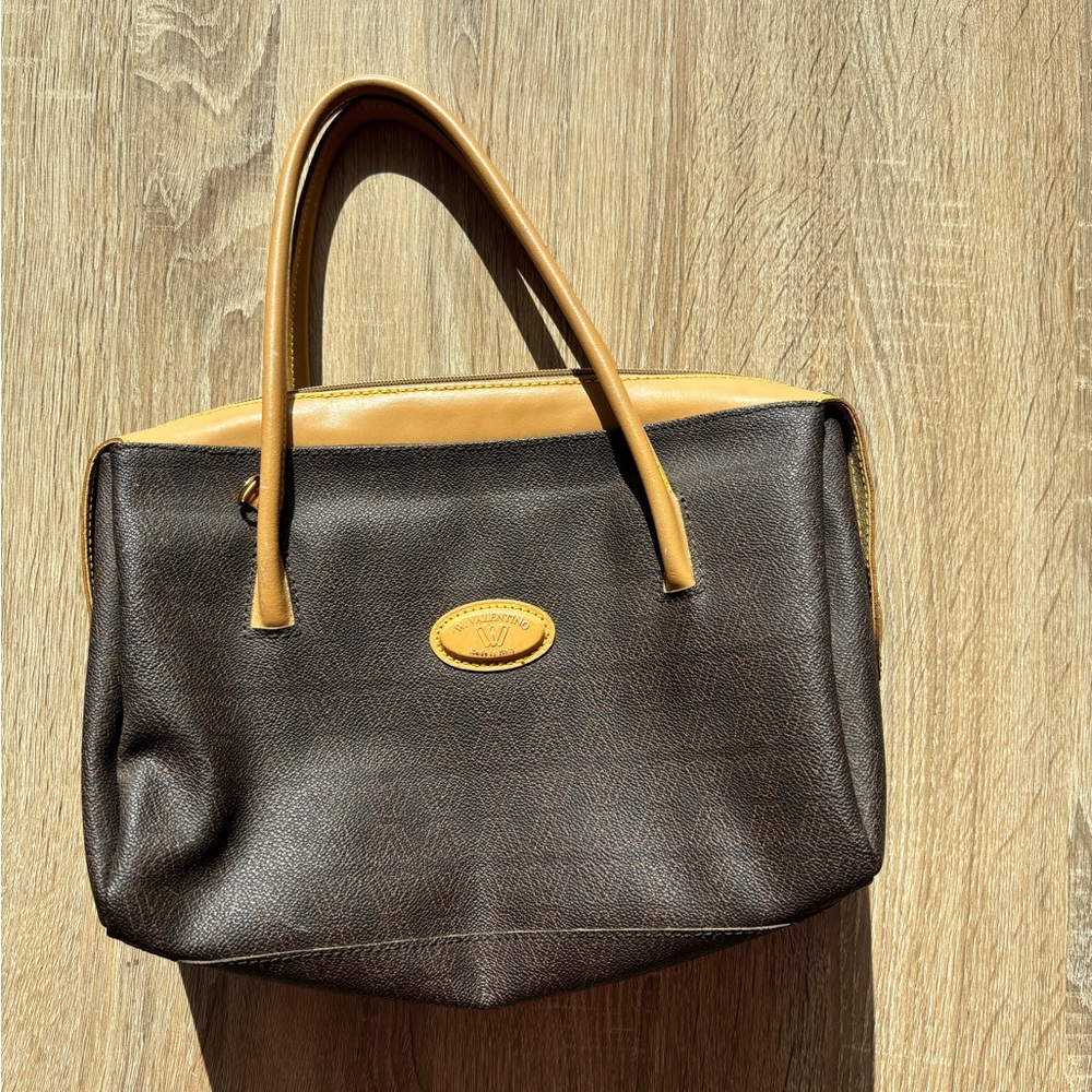Rare Vintage Valentino Handbag – Timeless Elegance